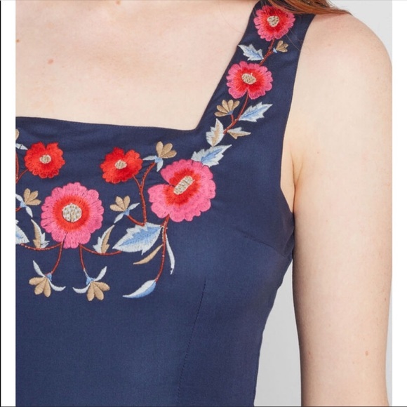 🌸 ModCloth Flower dress - Picture 4 of 8